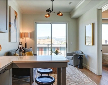 5768 W 3rd Street - Photo Thumbnail 5