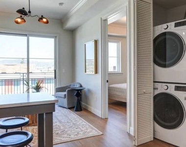 5768 W 3rd Street - Photo Thumbnail 6
