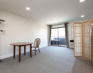 10982 Roebling Avenue - Photo Thumbnail 2