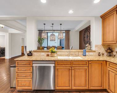 1530 Camden Avenue - Photo Thumbnail 6