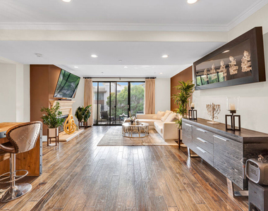 1530 Camden Avenue - Photo Thumbnail 11