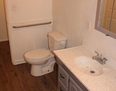 12100 Birch Avenue - Photo Thumbnail 7