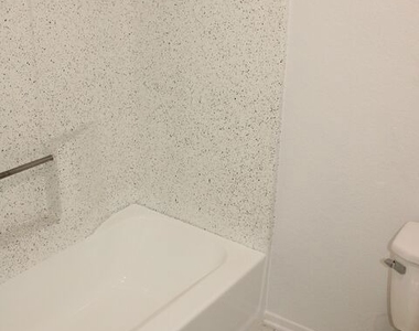 16515 S New Hampshire Avenue - Photo Thumbnail 15
