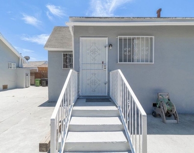 12015 S Willowbrook Avenue - Photo Thumbnail 8