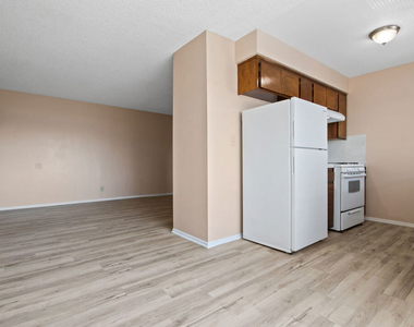 14108 Doty Avenue - Photo Thumbnail 11