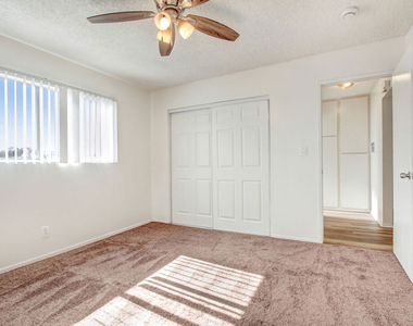 14108 Doty Avenue - Photo Thumbnail 15