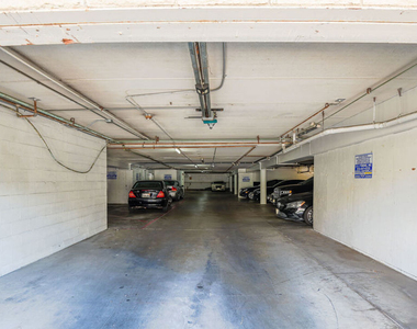 14108 Doty Avenue - Photo Thumbnail 4