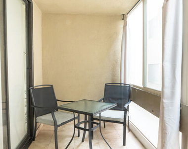 740 N Kings Road - Photo Thumbnail 13