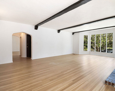 342 N Orange Drive - Photo Thumbnail 7