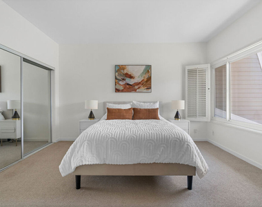 13072 Maxella Avenue - Photo Thumbnail 15