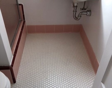 8124 Blackburn Avenue - Photo Thumbnail 7