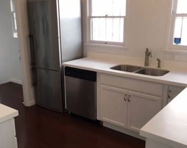 8124 Blackburn Avenue - Photo Thumbnail 4