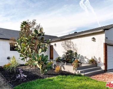 4328 Edenhurst Avenue - Photo Thumbnail 1