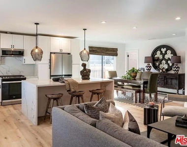 4328 Edenhurst Avenue - Photo Thumbnail 7