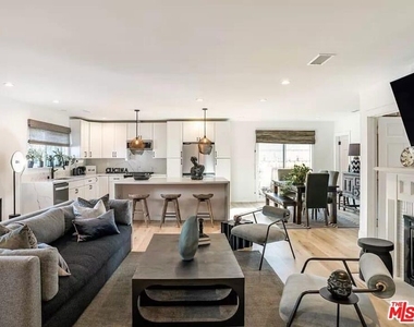 4328 Edenhurst Avenue - Photo Thumbnail 11