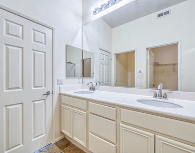 1133 Jewett Drive - Photo Thumbnail 23
