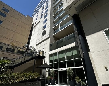 6250 Hollywood Boulevard - Photo Thumbnail 7
