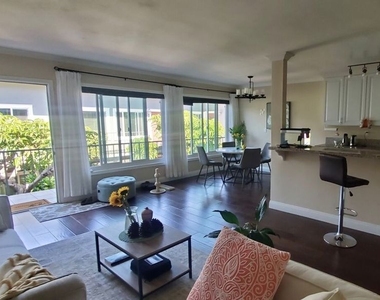 10600 Eastborne Avenue - Photo Thumbnail 4