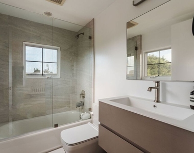 1025 Euclid Street - Photo Thumbnail 29