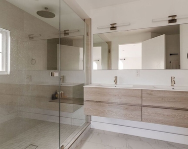 1025 Euclid Street - Photo Thumbnail 25