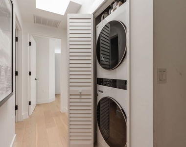 1025 Euclid Street - Photo Thumbnail 30