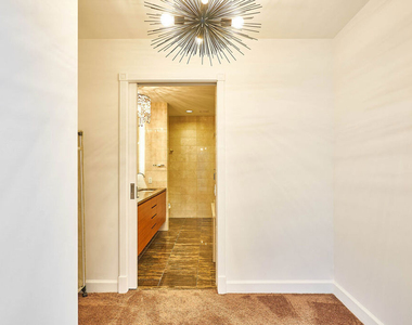 900 W Olympic Boulevard - Photo Thumbnail 21