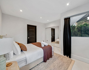 1664 Mountcrest Avenue - Photo Thumbnail 16