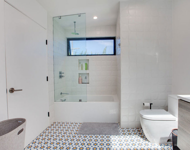4135 Michael Avenue - Photo Thumbnail 30