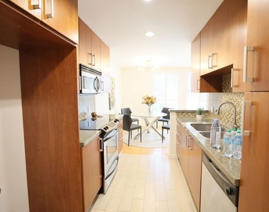 4407 Francis Avenue - Photo Thumbnail 4