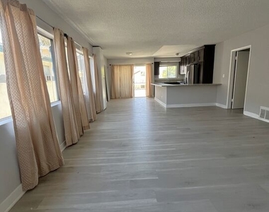 905 S Bedford Street - Photo Thumbnail 4