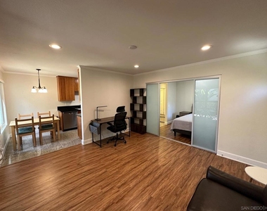 8521 Villa La Jolla - Photo Thumbnail 1