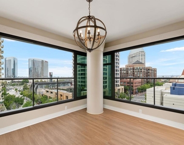 645 Front St - Photo Thumbnail 15