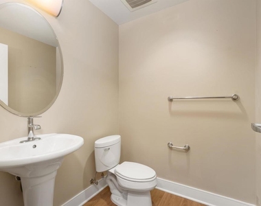 645 Front St - Photo Thumbnail 22