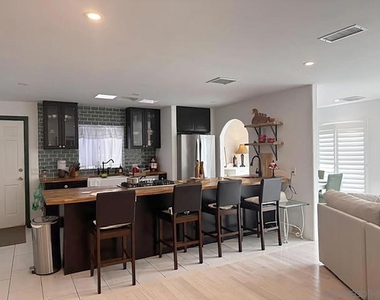 3390 Don Diablo Drive - Photo Thumbnail 7