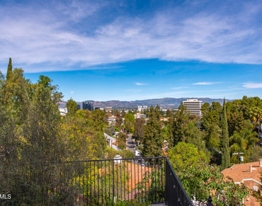 5076 Escobedo Drive - Photo Thumbnail 2
