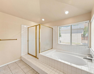 556 Myrtle Court - Photo Thumbnail 20