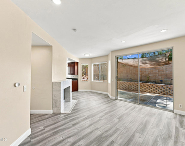 556 Myrtle Court - Photo Thumbnail 15