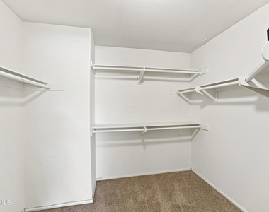 556 Myrtle Court - Photo Thumbnail 22