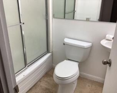 42300 Wisconsin Avenue - Photo Thumbnail 7