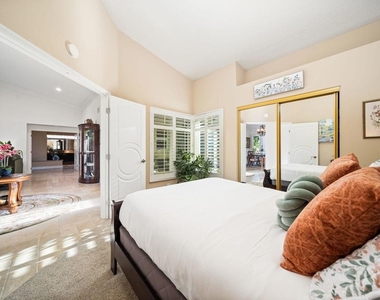 370 Cypress Point Drive - Photo Thumbnail 32