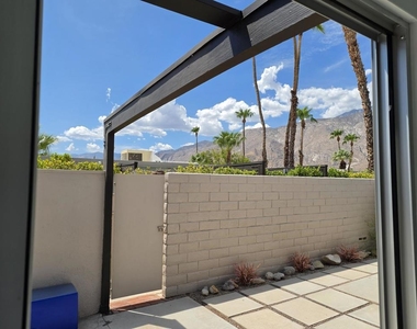 735 E Louise Drive - Photo Thumbnail 33