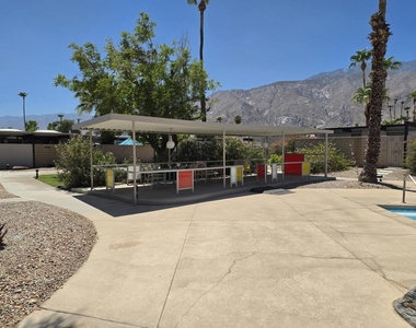 723 E Louise Drive - Photo Thumbnail 36
