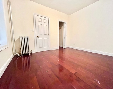 780 East 2nd Street - Photo Thumbnail 7