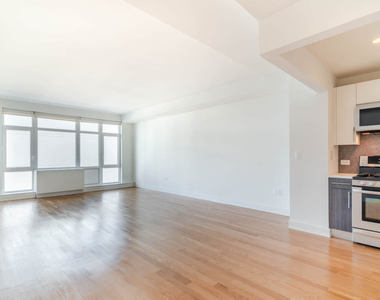 175 Kent Avenue - Photo Thumbnail 10