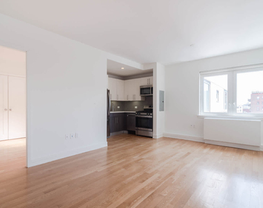 175 Kent Avenue - Photo Thumbnail 8