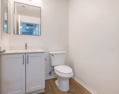 6150 De Soto Avenue - Photo Thumbnail 41