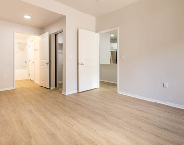 6150 De Soto Avenue - Photo Thumbnail 46
