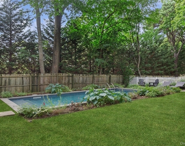 212 Lumber Ln - Photo Thumbnail 35