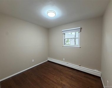 40 Edgewood Road - Photo Thumbnail 4