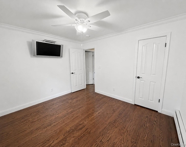 40 Edgewood Road - Photo Thumbnail 11